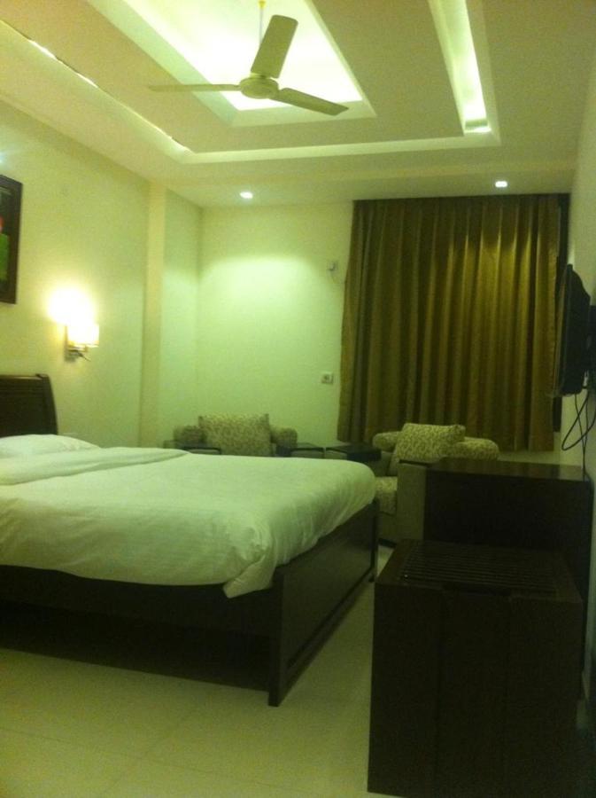 Nikko Blue - Boutique Hotel Gurgaon Zewnętrze zdjęcie