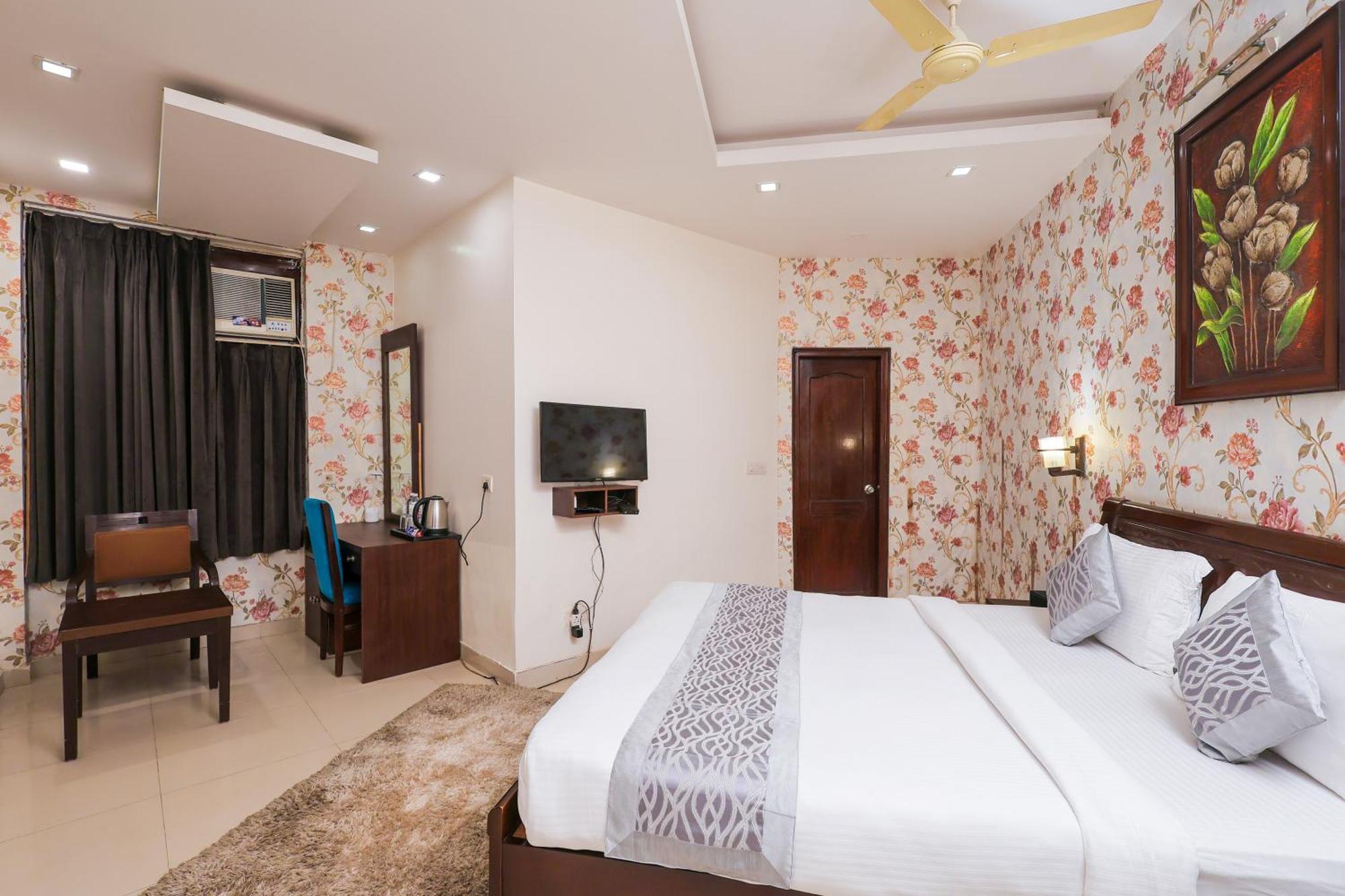 Nikko Blue - Boutique Hotel Gurgaon Zewnętrze zdjęcie