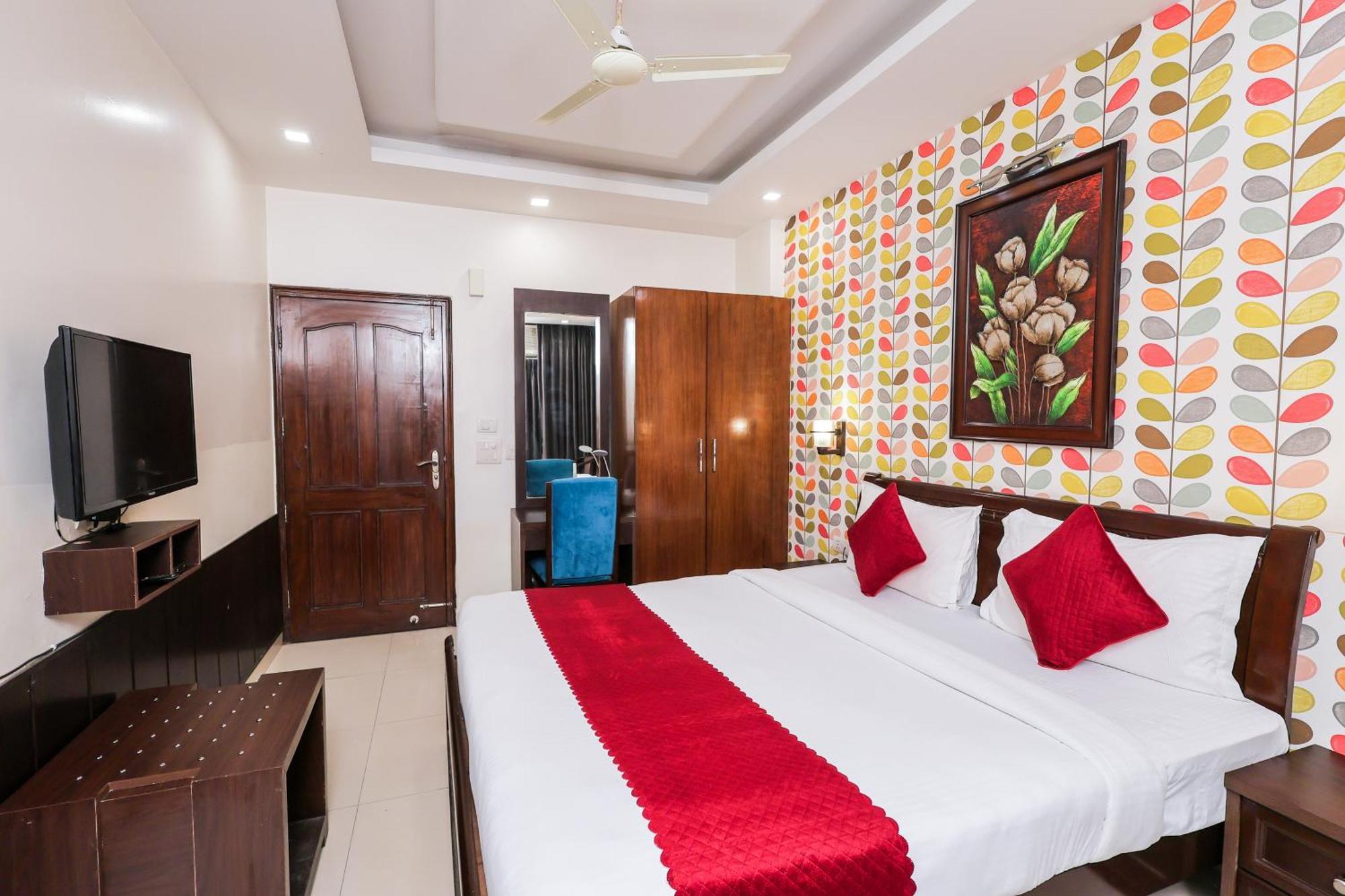 Nikko Blue - Boutique Hotel Gurgaon Zewnętrze zdjęcie